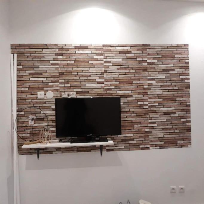Appartement Agreable Au Centre Wifi Saint-Léonard-de-Noblat Exteriér fotografie